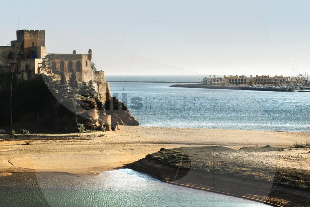 Fort of São João de Arade overlooking Angrinha beach in Ferragudo