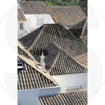 Typical hipped roof in Tavira